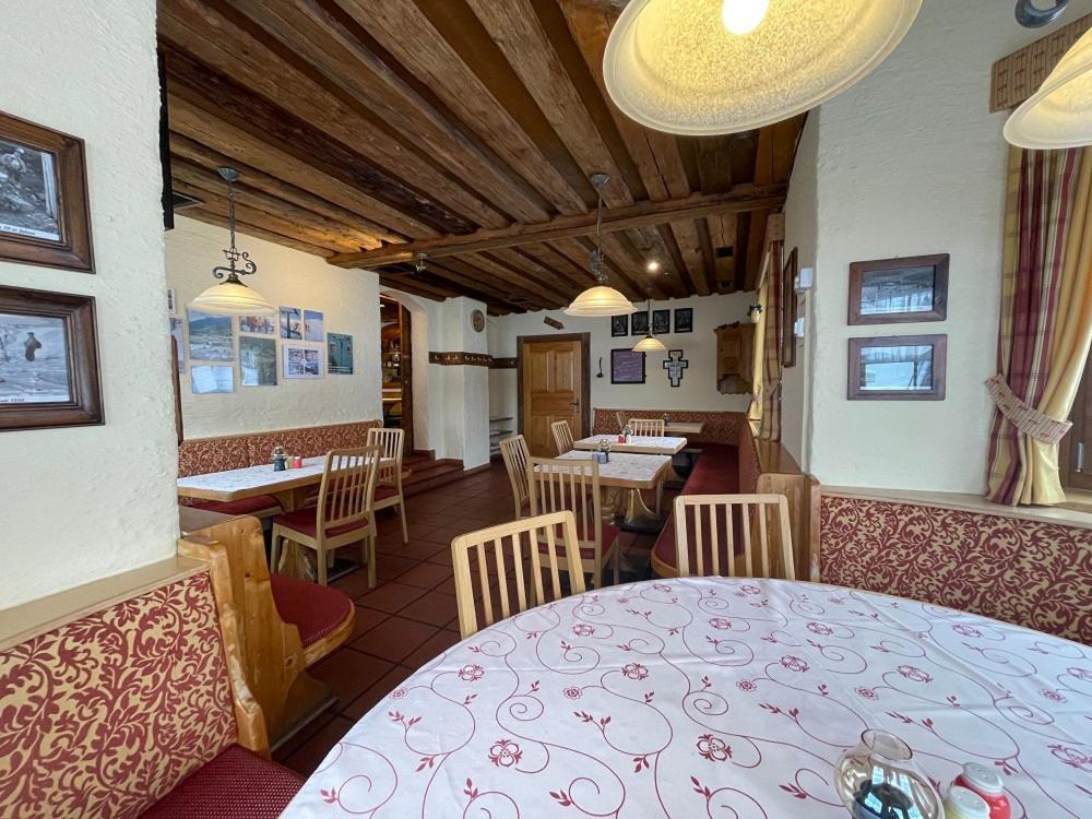 Restaurant-Pension Dorfwirt 巴德小基希海姆 外观 照片