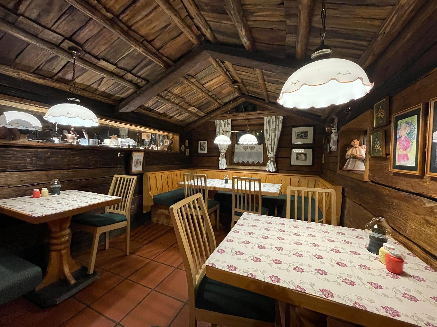 Restaurant-Pension Dorfwirt 巴德小基希海姆 外观 照片